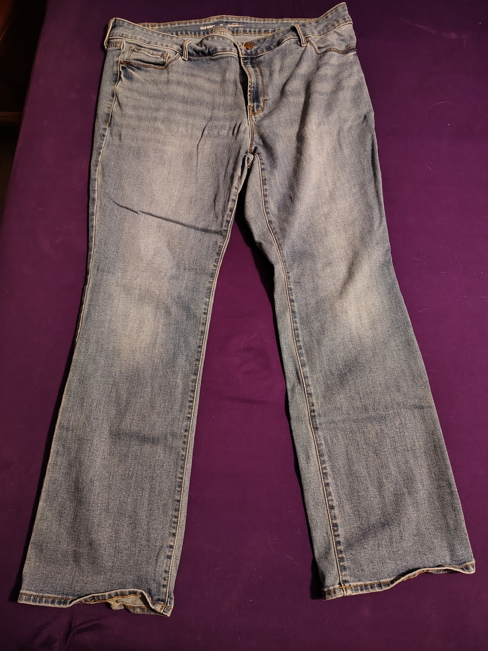 Old Navy Mid-Rise Kicker Boot Cut Jeans 20